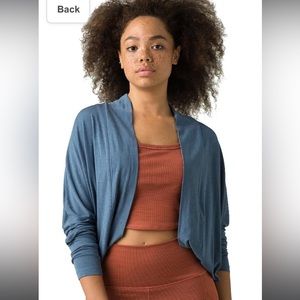 Prana foundation shrug size small